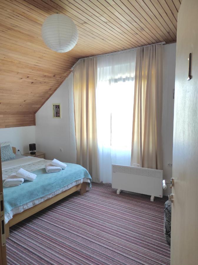 Attico Viva Bed & Breakfast Plitvicka Jezera Bagian luar foto